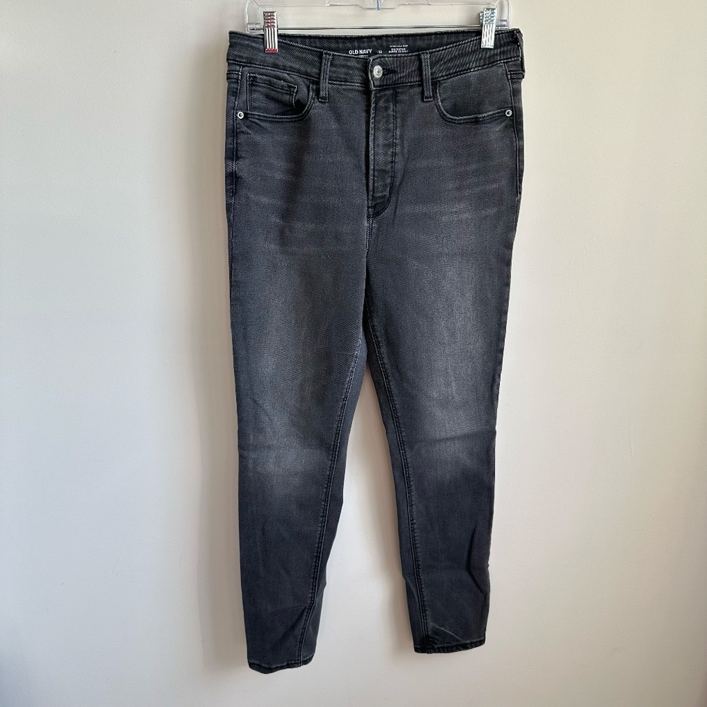 Old Navy Extra High Rise Rockstar Super Skinny Jeans Size 12